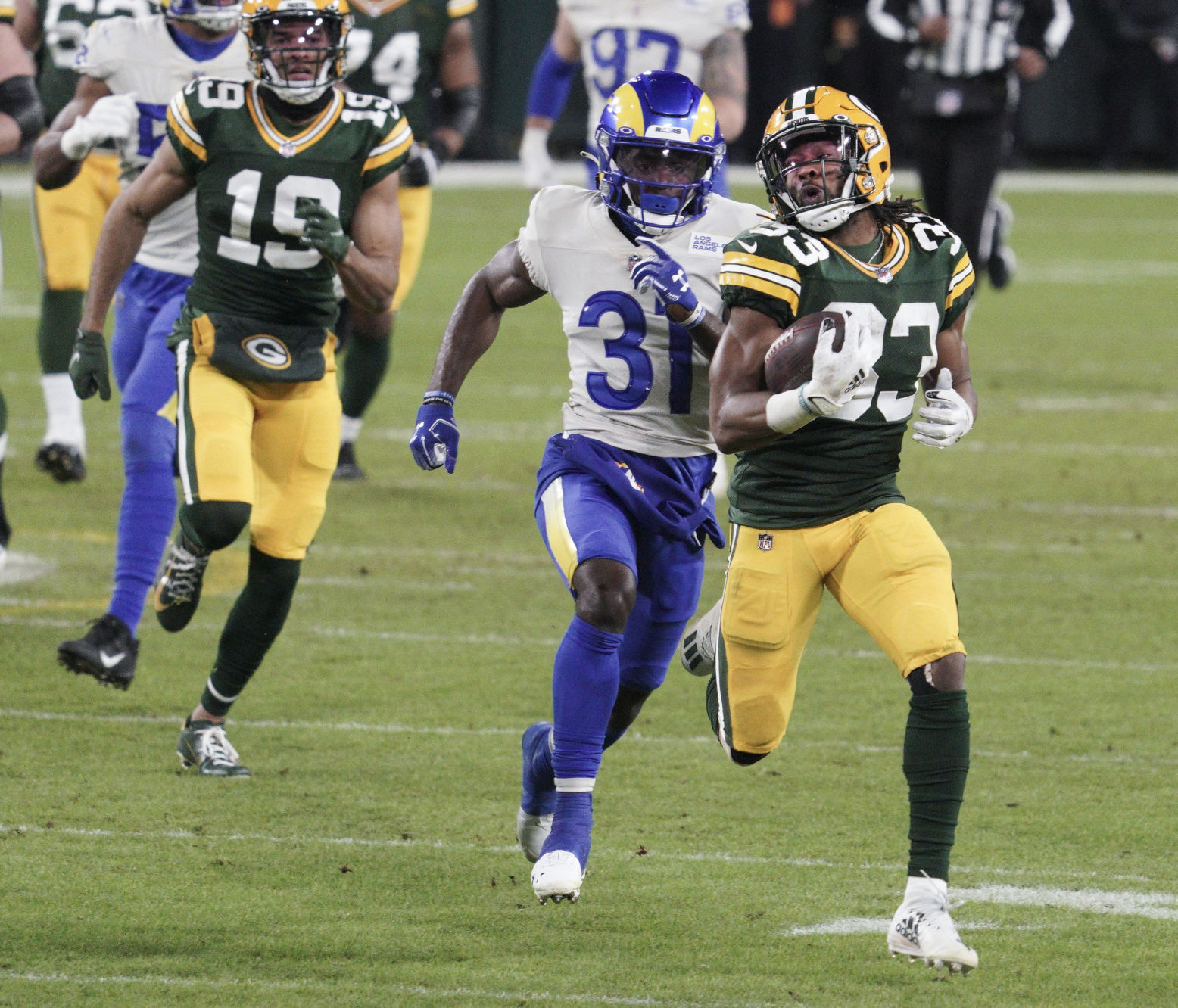 Packers 32, Rams 18